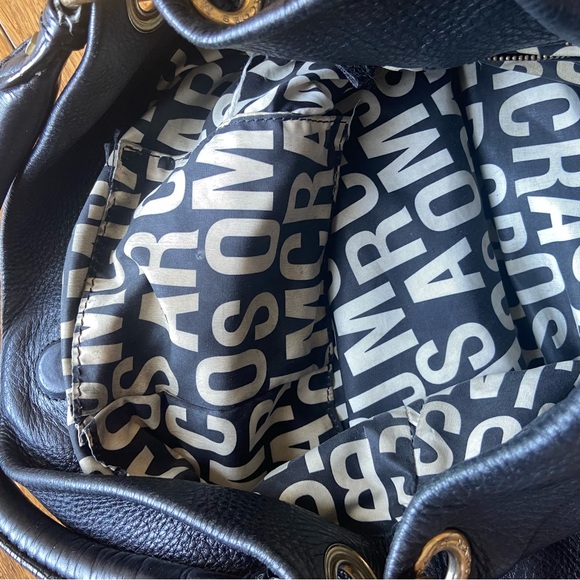 Marc by Marc Jacobs The Classic Q Hillier Hobo Textured-Leather Shoulder Bag - Picture 4 of 8